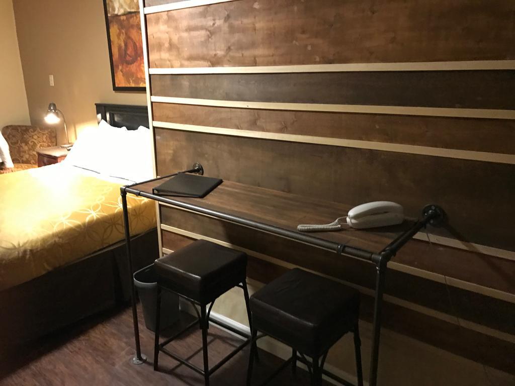 La Petite Motel